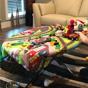 Colorful Kids quilted table cover